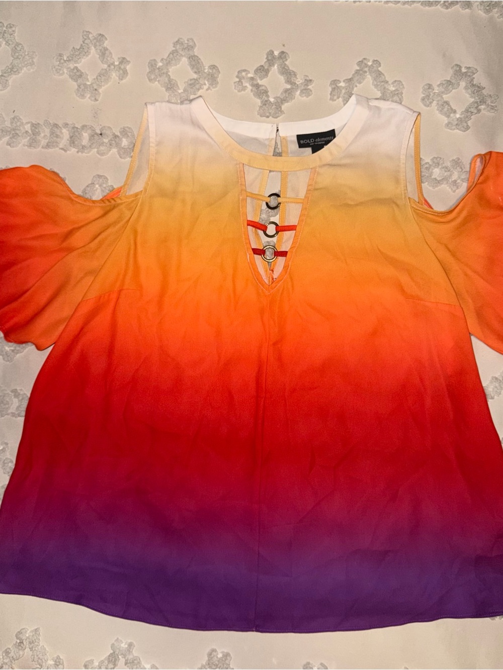 BOLD elements Women's Ombre Cold-Shoulder Top in White-Orange-Purple